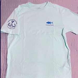 Vineyard Vines Youth Large (16) S/S Shark T-shirt